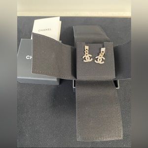 BRAND NEW, NEVER WORN Silver Dangle CHANEL Earrings